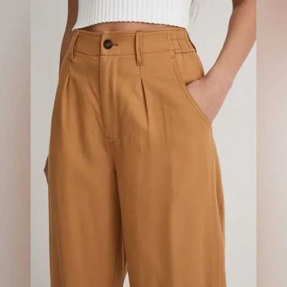 Madewell The Neale Straight-Leg Pleated Trouser Pant in Drapeweave in Toffee - Picture 7 of 13